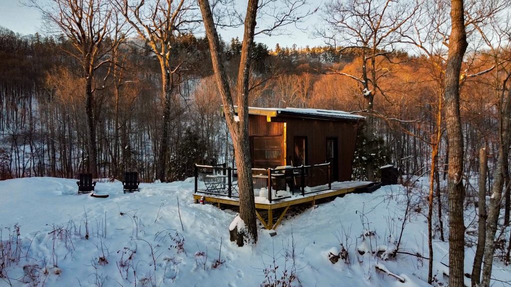 Starling Cabin